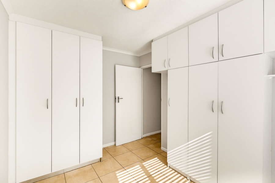 2 Bedroom Property for Sale in Whispering Pines Western Cape